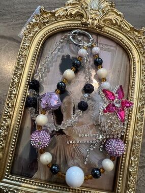 Beaded charm Keychain with Pink Crystal Flower for bags phone keys